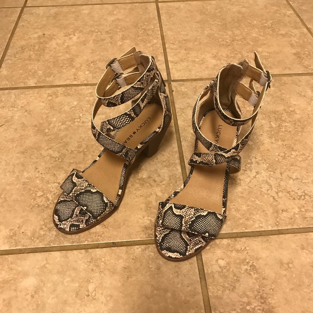 Women’s Shoes